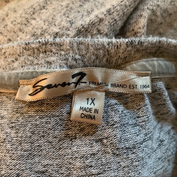 Seven7 size 1X Light Gray Sweater with Lace Trim. - Picture 4 of 6